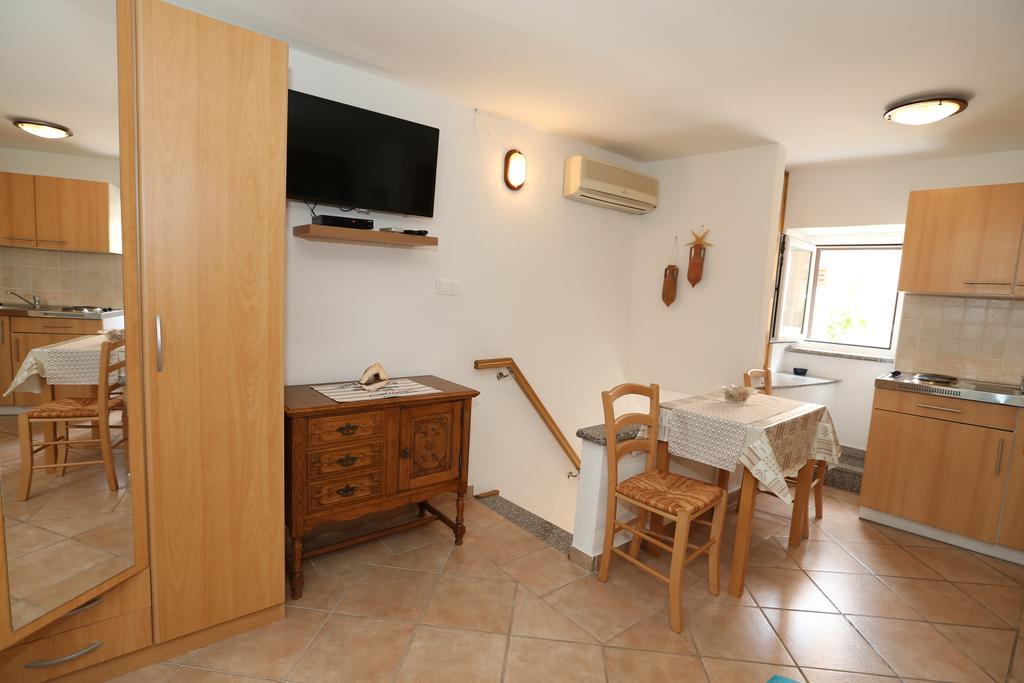 Studio Apartment Tea Башка Екстер'єр фото